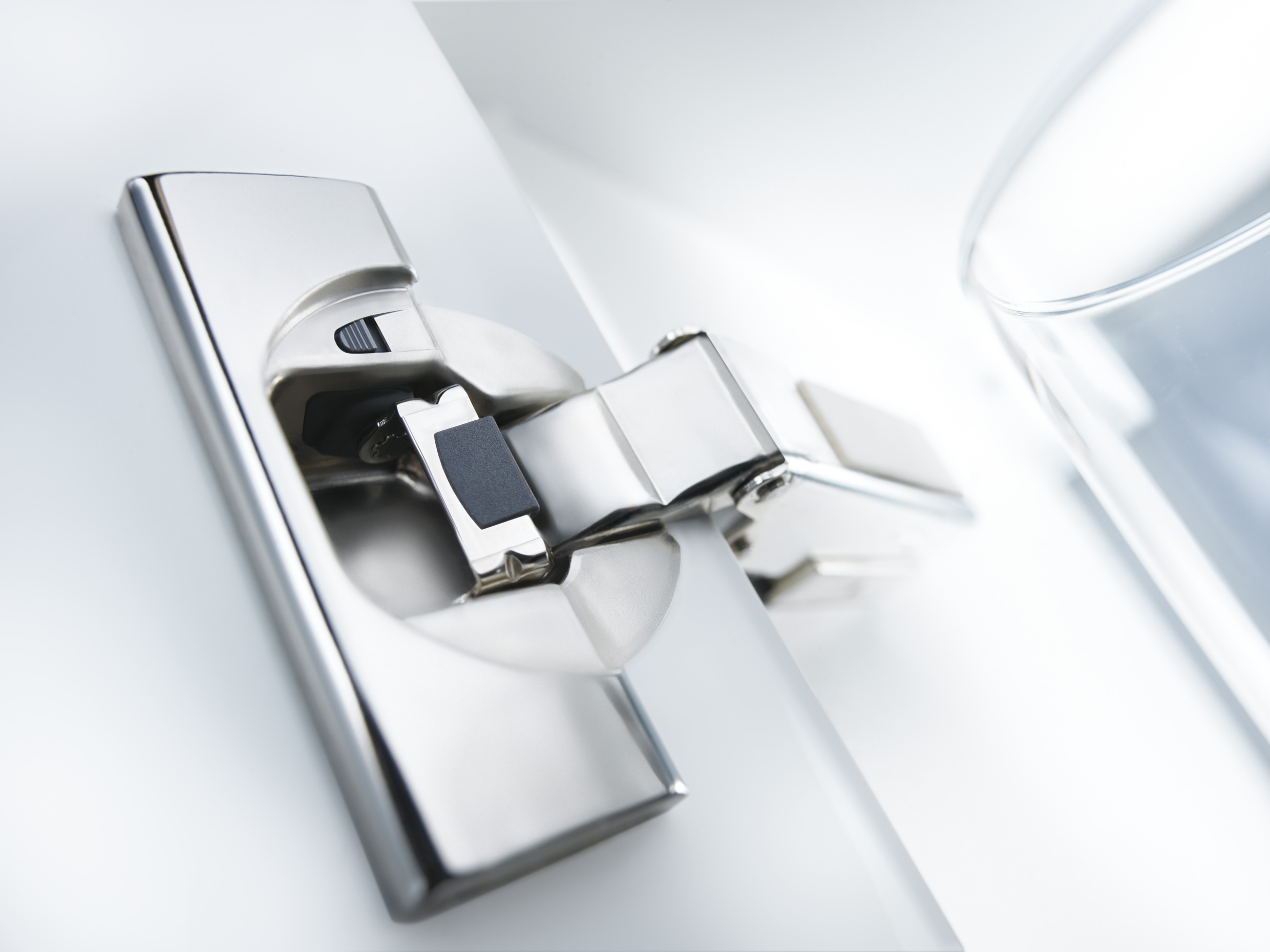 Blum CLIP top BLUMOTION hinge system